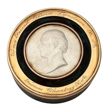 Sir Francis Chantrey RA & Sir Edwin Landseer RA Gold Mounted Portrait Snuff Box. After William Bain.