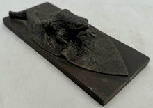 Victorian Naturalistic Bronze Frog & Leaf Desk Weight.