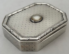 French Silver Table Snuff Box with Collet Set Blister Pearl. Auguste Leroy, Paris, circa 1910. 4.4 troy ounces.