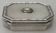 French Silver Table Snuff Box with Collet Set Blister Pearl. Auguste Leroy, Paris, circa 1910. 4.4 troy ounces.