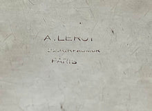 French Silver Table Snuff Box with Collet Set Blister Pearl. Auguste Leroy, Paris, circa 1910. 4.4 troy ounces.