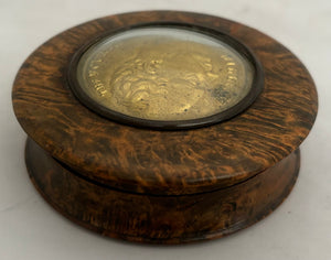 'William The Fourth' Gilt Medallion Burr Wood Snuff Box, circa 1830 - 1837.