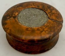 Duke of Wellington Portrait Profile Burr Wood & Horn Snuff Box, circa 1850.