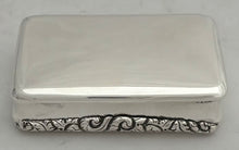 George IV Scottish Silver Snuff Box, Crested for Murdoch. Edinburgh 1822 Richard Haxton. 3.4 troy ounces.