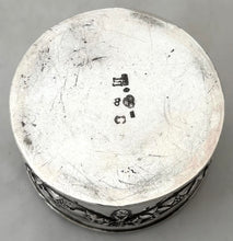 Napoleon Bonaparte Silver Portrait Bust Snuff Box. Sockholm 1906, A. G. Dufva. 3.5 troy ounces.