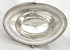Georgian, George III, Silver Bread Basket. London 1795 Crispin Fuller. 25.3 troy ounces.