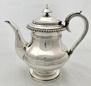 Georgian, George IV, Silver Coffee Pot. London 1826 Richard Pearce & George Burrows. 21.3 troy ounces.