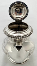 Georgian, George IV, Silver Coffee Pot. London 1826 Richard Pearce & George Burrows. 21.3 troy ounces.