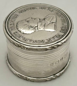 Napoleon Bonaparte 'Paix De Luneville' Silver Medal Box. Birmingham 1909 John Edward Wilmot. 2.2 troy ounces.