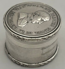 Napoleon Bonaparte 'Paix De Luneville' Silver Medal Box. Birmingham 1909 John Edward Wilmot. 2.2 troy ounces.