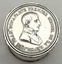 Napoleon Bonaparte 'Paix De Luneville' Silver Medal Box. Birmingham 1909 John Edward Wilmot. 2.2 troy ounces.