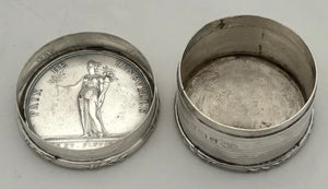 Napoleon Bonaparte 'Paix De Luneville' Silver Medal Box. Birmingham 1909 John Edward Wilmot. 2.2 troy ounces.