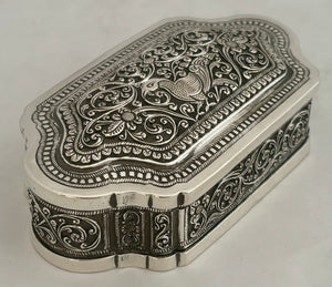 First Half 20th Century Ceylonese Silver Betel Lime Box. 5.6 troy ounces.