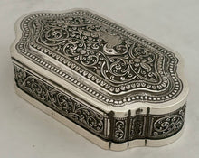 First Half 20th Century Ceylonese Silver Betel Lime Box. 5.6 troy ounces.