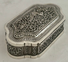 First Half 20th Century Ceylonese Silver Betel Lime Box. 5.6 troy ounces.