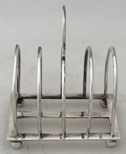 Edwardian Scottish Silver Toast Rack. Edinburgh 1907 Hamilton & Inches. 3.1 troy ounces.