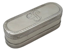Louis XVI Silver Snuff Box. Paris 1785, D. Bourgoin. Discharge Mark of Jean-François Kalendrin, 4.1 troy ounces.