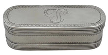 Louis XVI Silver Snuff Box. Paris 1785, D. Bourgoin. Discharge Mark of Jean-François Kalendrin, 4.1 troy ounces.