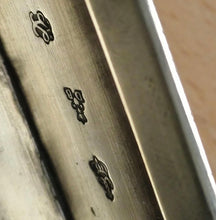 Louis XVI Silver Snuff Box. Paris 1785, D. Bourgoin. Discharge Mark of Jean-François Kalendrin, 4.1 troy ounces.