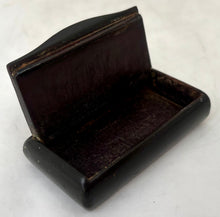 The 1889 Hamburg Trade & Industry Exhibition Snuff Box.