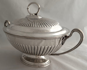 Georgian Style Silver Plated Soup Tureen & Cover. Walker & Hall, Sheffield.