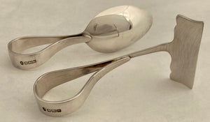 Elizabeth II Silver Christening Pusher & Spoon. Sheffield 1998 Asprey & Garrard. 1.3 troy ounces.