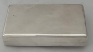 Elizabeth II Parcel Gilt Silver Box. London 1978 Stuart Devlin. 5.2 troy ounces.