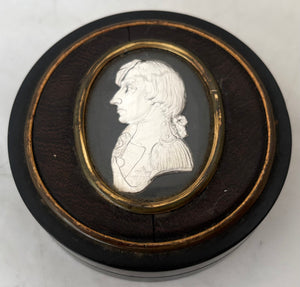 Vice Admiral Lord Horatio Nelson Early 19th Century Glass Paste Portrait Profile Table Snuff Box.