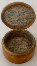 William IV Portrait Treen Box, Circa 1830 - 1837.