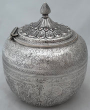 Hukin & Heath Persian Style Silver Plate on Copper Biscuit Box, circa 1870 - 1880.