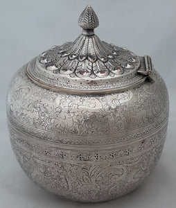 Hukin & Heath Persian Style Silver Plate on Copper Biscuit Box, circa 1870 - 1880.