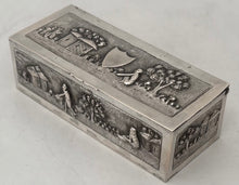 Indian Lucknow Village Pattern Silver Box, circa 1890 - 1910. 4.1 troy ounces.