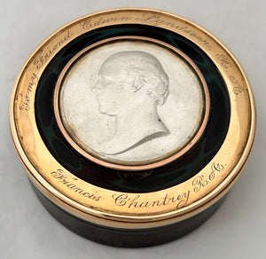 Sir Francis Chantrey RA & Sir Edwin Landseer RA Gold Mounted Portrait Snuff Box. After William Bain.