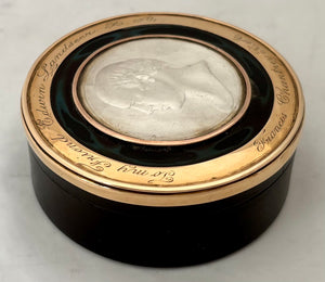 Sir Francis Chantrey RA & Sir Edwin Landseer RA Gold Mounted Portrait Snuff Box. After William Bain.