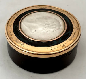 Sir Francis Chantrey RA & Sir Edwin Landseer RA Gold Mounted Portrait Snuff Box. After William Bain.