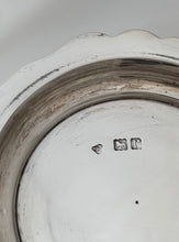 Charles II Style Silver Lidded Tankard. London 1912 Holland, Aldwinckle & Slater. 23 troy ounces.