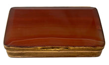Mid 19th Century Gilt Metal & Agate Snuff Box.