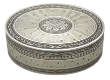 French Silver Box. Paul Guillon, Paris, Circa 1900 - 1920. 0.9 troy ounces.