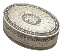 French Silver Box. Paul Guillon, Paris, Circa 1900 - 1920. 0.9 troy ounces.