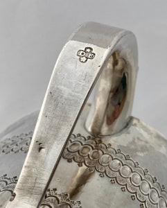 William III Silver Porringer, Inscription for Lt. Col. Marriott MVO DSO. London 1701 William Denney. 19.6 troy ounces.