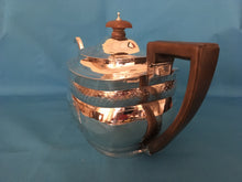 Georgian, George III, bright cut silver teapot. Newcastle 1806 Thomas Wilson. 14.4 troy ounces.