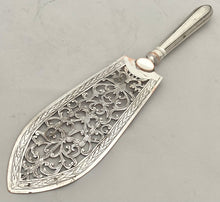 Georgian, George III, Old Sheffield Plate Fish Slice, circa 1770.