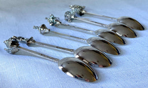 Royal Interest: A Cased Set of Sandringham Silver Plated Teaspoons with Ornate Terminals.