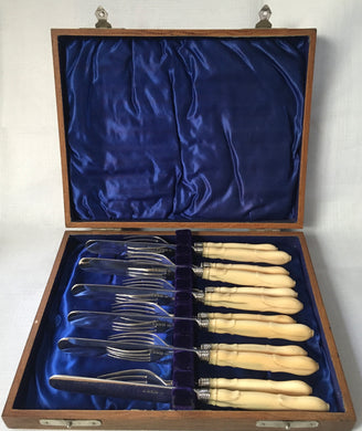 Early Victorian cased set of silver and ivory dessert knives and forks for six. Sheffield 1846 Thomas Sansom