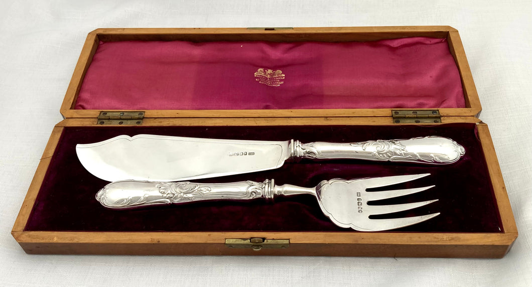 Victorian Walnut Cased Set of Silver Fish Servers. Sheffield 1881 Harrison Brothers & Howson.
