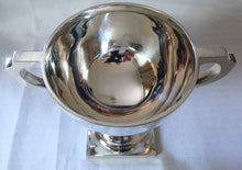 George V Asprey silver twin handled trophy cup. Chester 1912 Asprey & Co Ltd. 9 troy ounces.