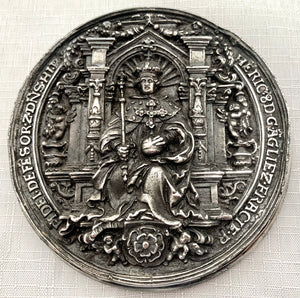 Silver Royal Seals of Henry VIII of England and Francis I of France. London 1973 Hennell, Frazer & Haws.