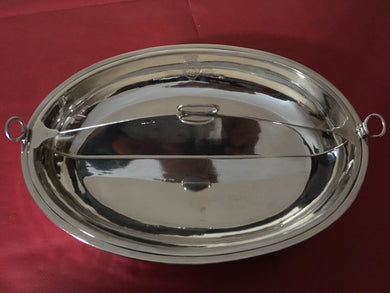 Paul Storr, Georgian, George III, silver serving dish with royal armorial. London 1810, 39.8 troy ounces.