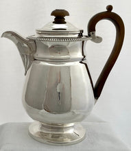 Georgian, George IV, Silver Coffee Pot. London 1822 Joseph Angell II. 20 troy ounces.