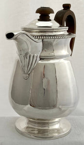 Georgian, George IV, Silver Coffee Pot. London 1822 Joseph Angell II. 20 troy ounces.